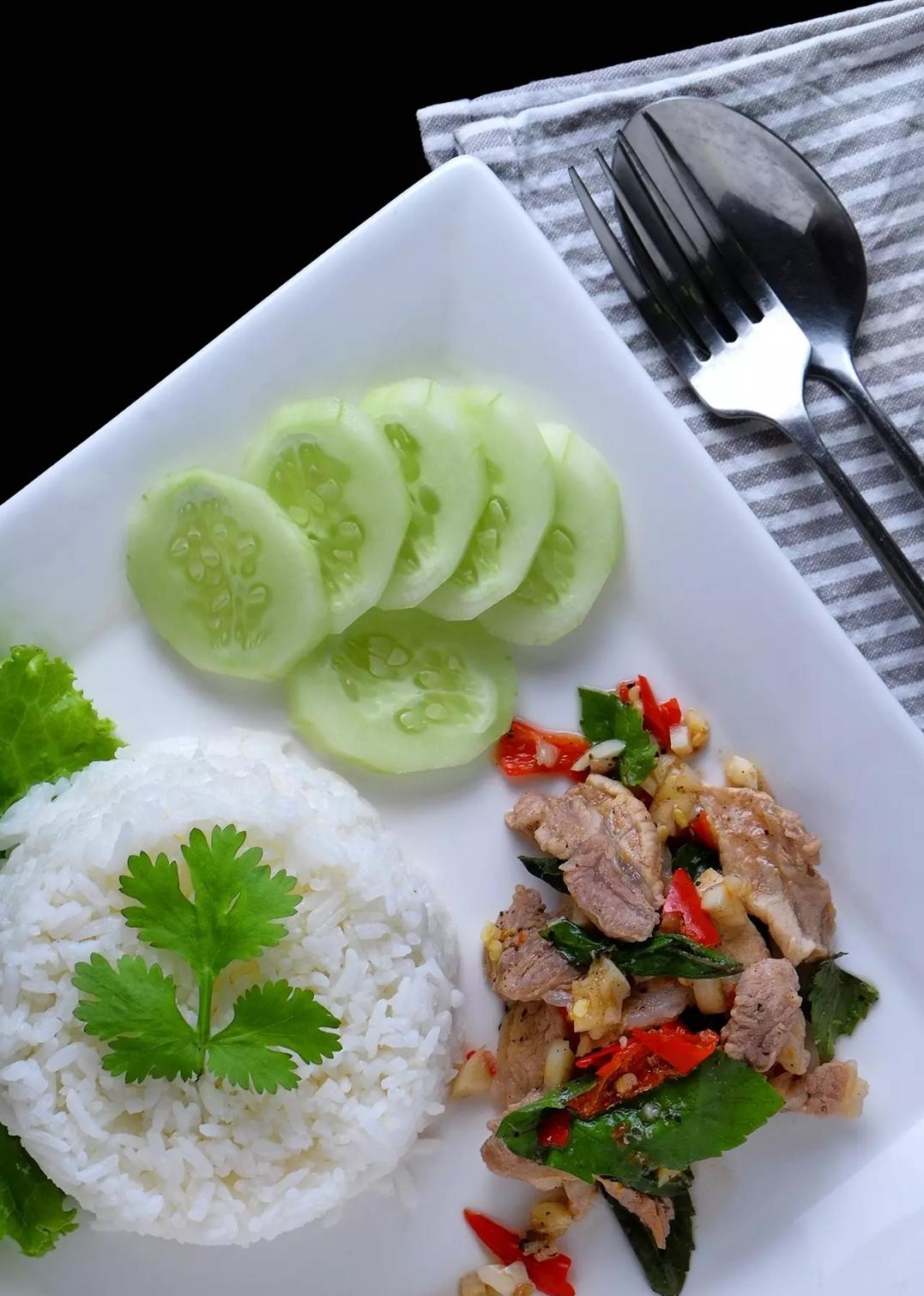 Profile อาหารตามสั่ง กะเพราขุนช้าง พุทธบูชา36