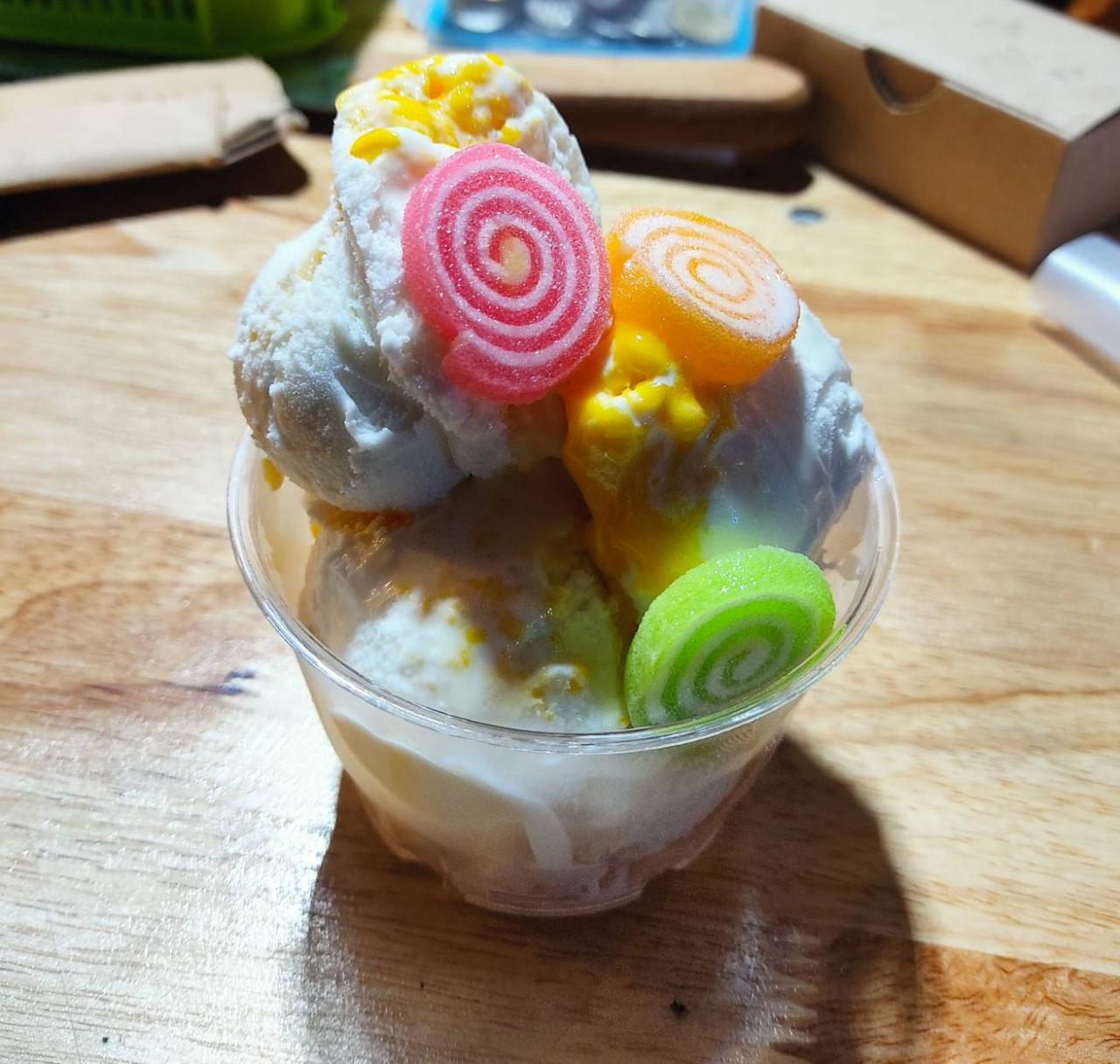 Profile ไอศครีม น้องเบนซ์หวานๆเย็นๆ