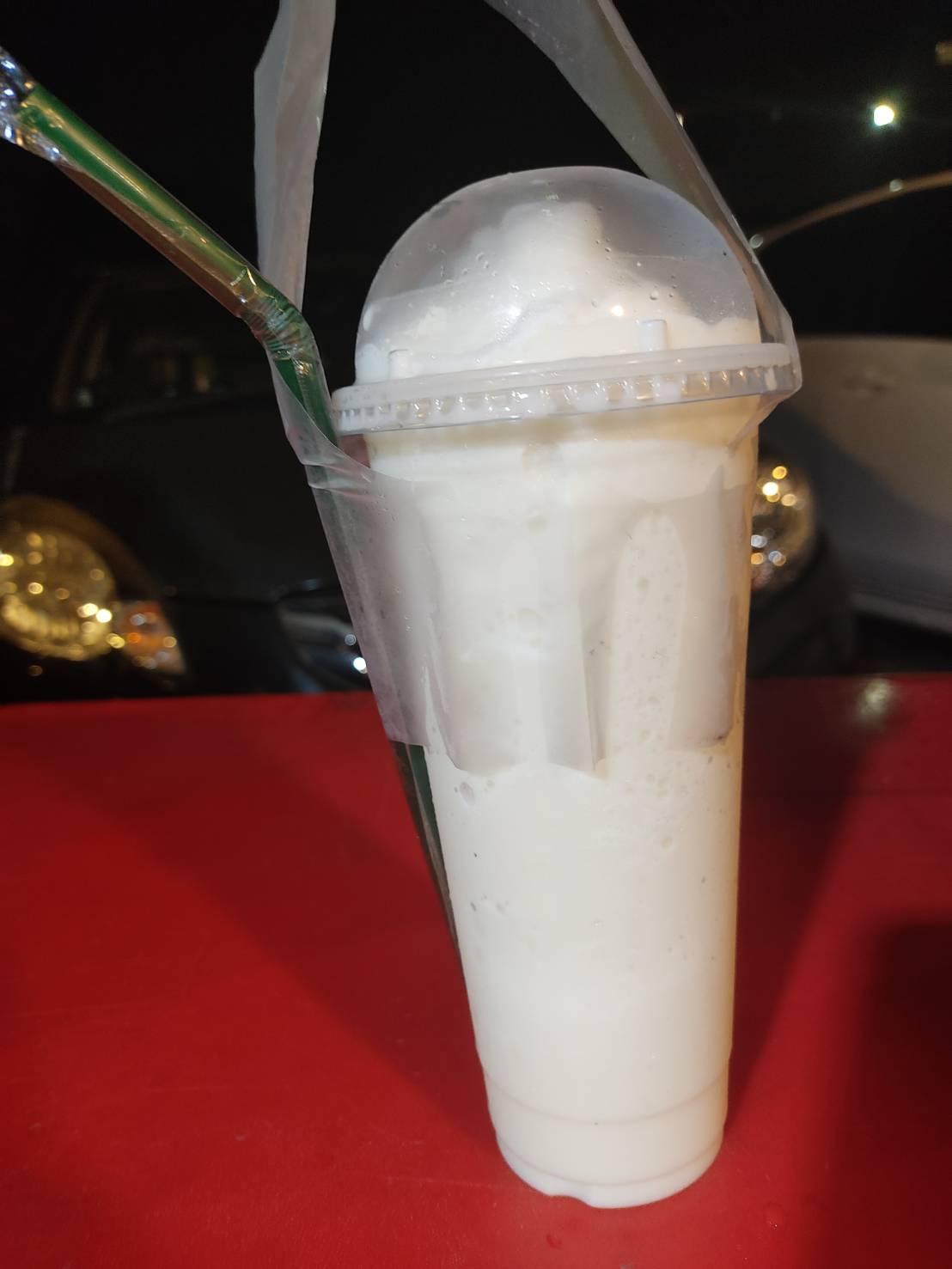 Profile ไอศครีม น้องเบนซ์หวานๆเย็นๆ