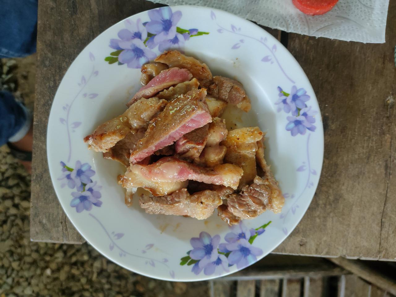 Profile อาหารอีสาน หมีหิวลาบราชการ